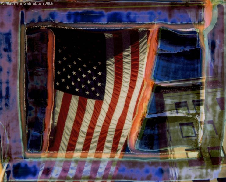 Maurizio Galimberti.Union Flag.cm 140x170.lambda.pubblicato pag 114 "New York Polaroid" ediz.. Damiani